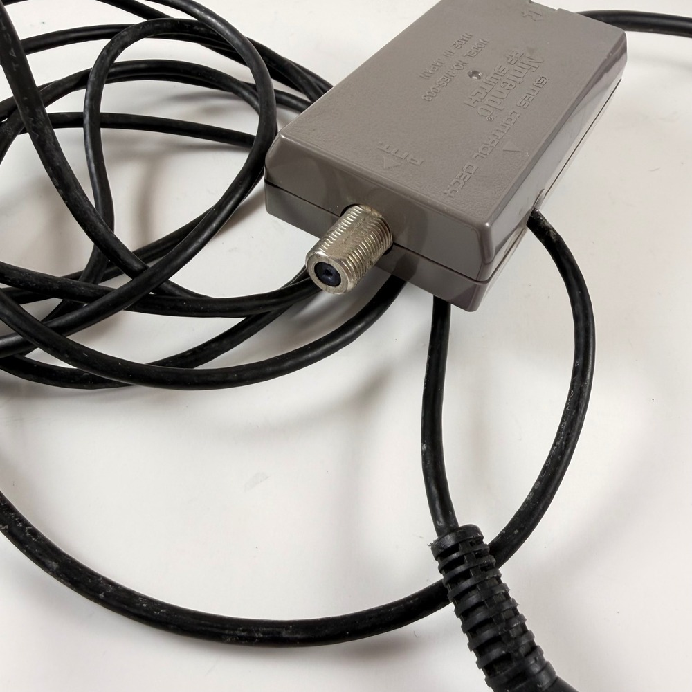 Vintage Nintendo RF Switch NES-003 Adapter for NES SNES Control Deck Grey - Picture 4 of 5